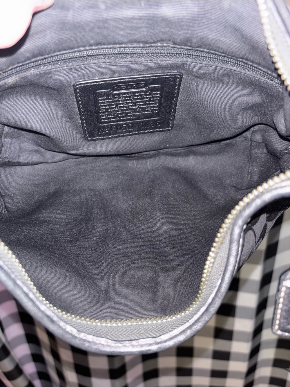 Coach SoHo Lurex Signature Black Hobo Gunmetal Python Embossed Leather 2005 - Picture 7 of 8